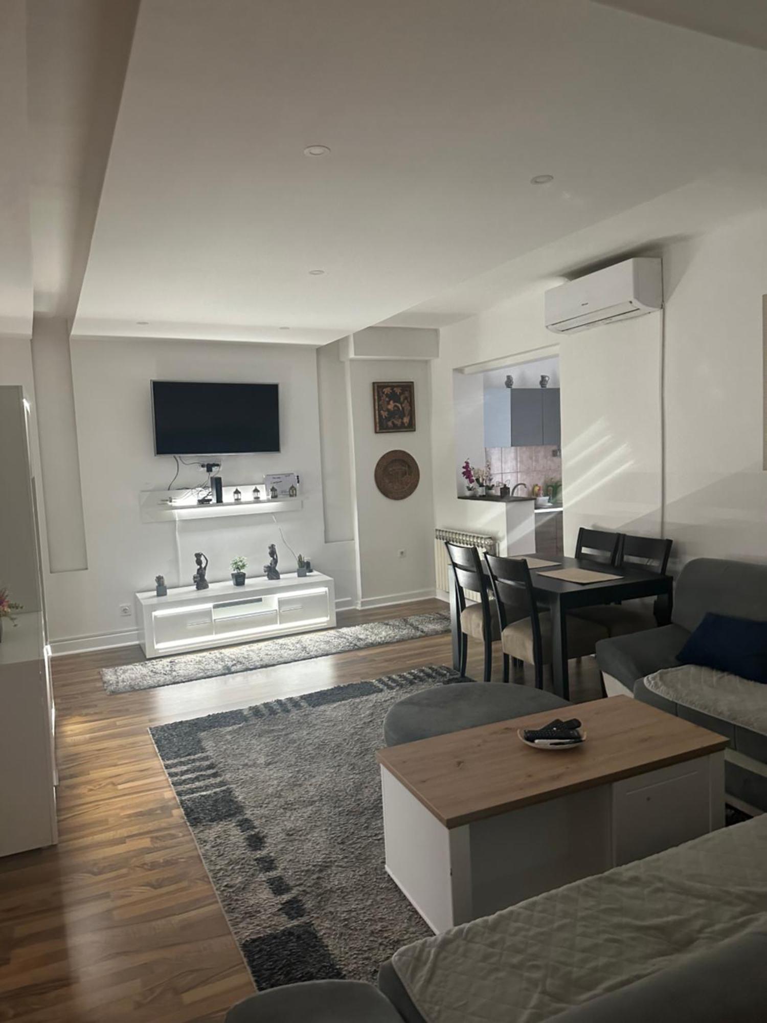 Elma Apartments ซาราเยโว ภายนอก รูปภาพ