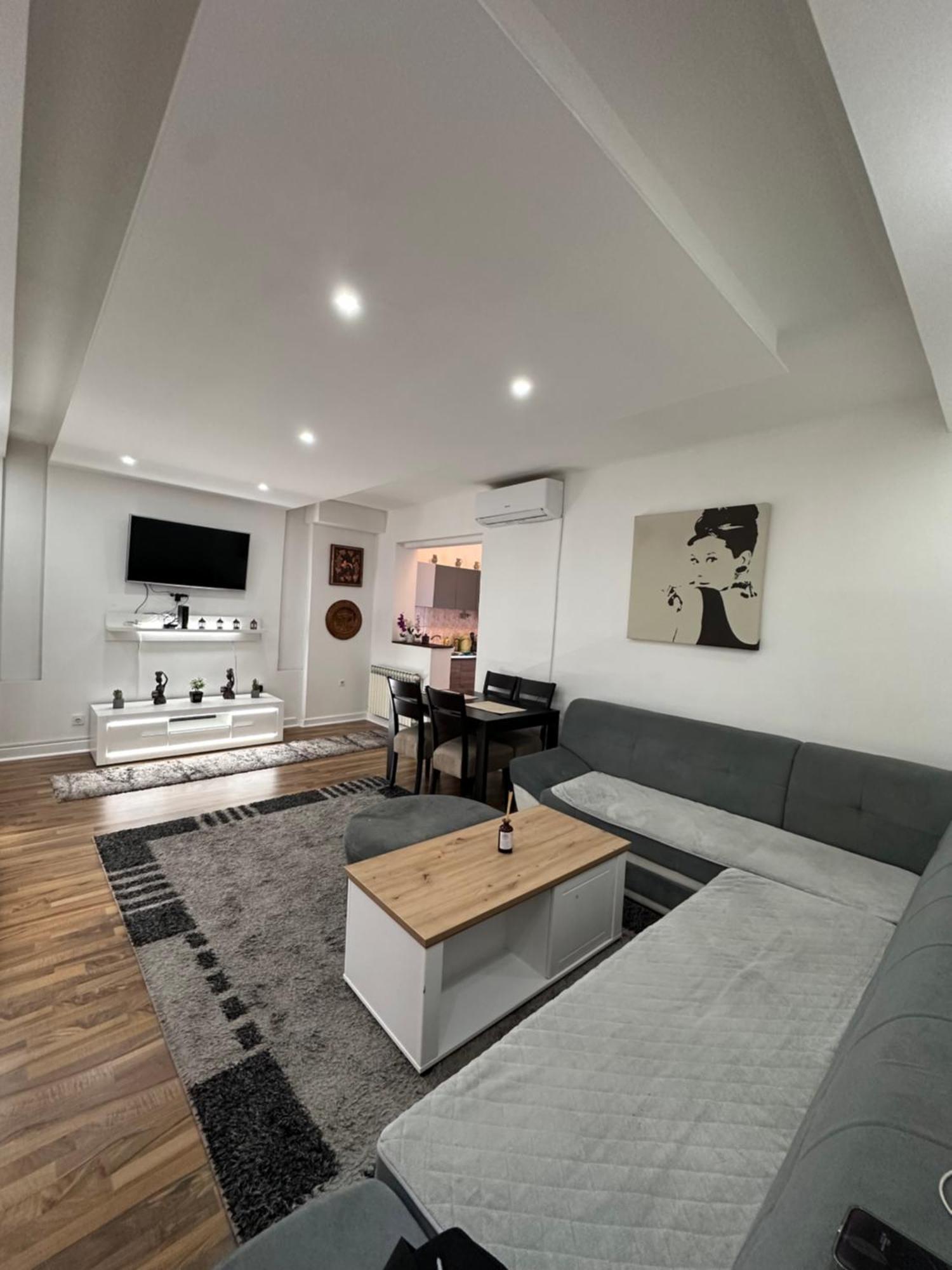 Elma Apartments ซาราเยโว ภายนอก รูปภาพ