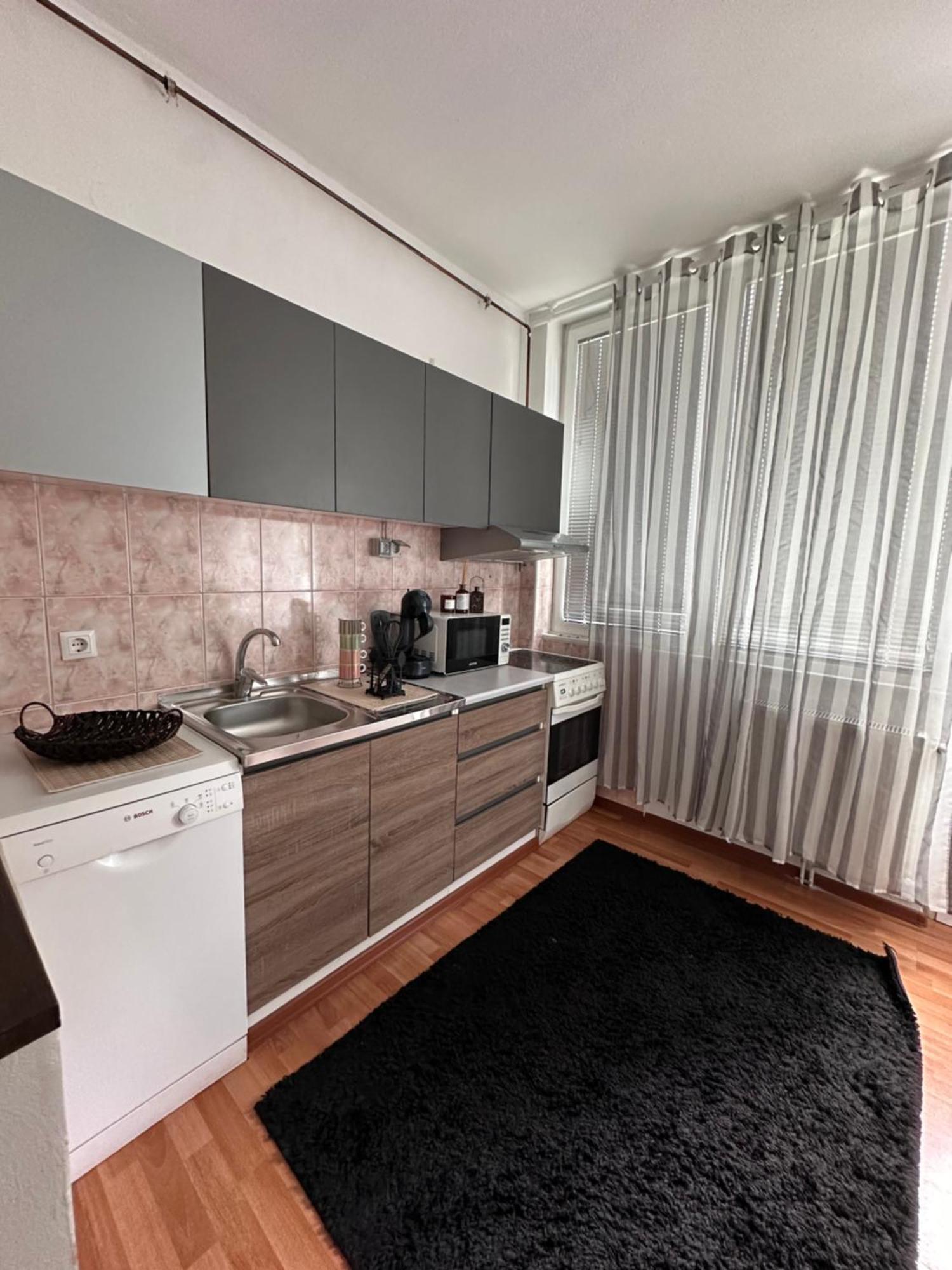 Elma Apartments ซาราเยโว ภายนอก รูปภาพ